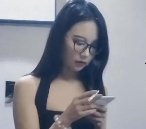 眼镜妹kk最新爆料,娱乐圈最新爆料大起底！  第1张